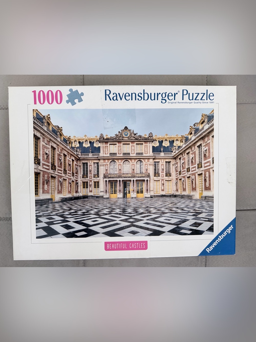 Ravensburger 1000 piece Palace of Versailles Castle Puzzle